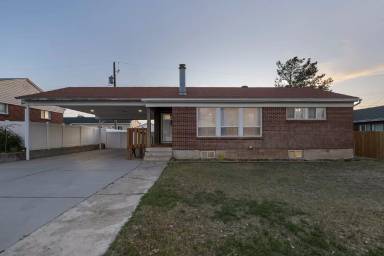 Main picture of 4607 S 475 W