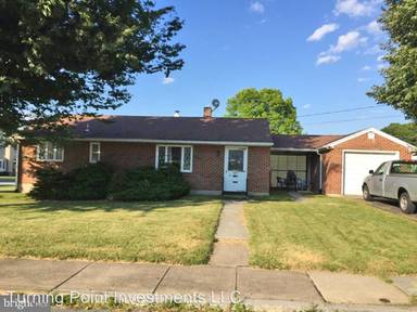 Main picture of 210 W Main St