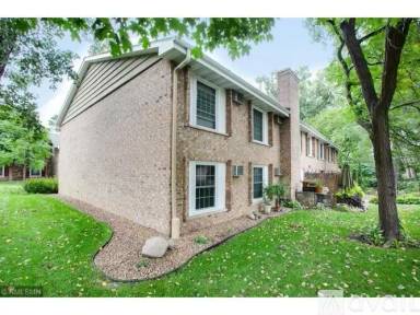 Main picture of 4524 Cedar Lake Rd S
