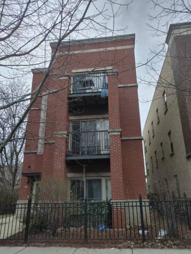 Main picture of 1121 W Washburne Ave