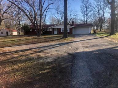 Main picture of 5935 Old Highway 135 N