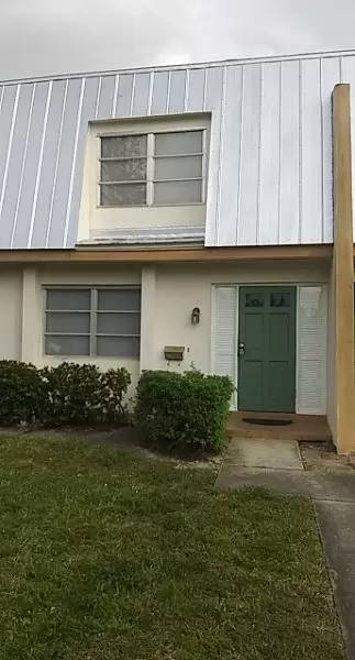 Main picture of 4914 Hawaii Blvd