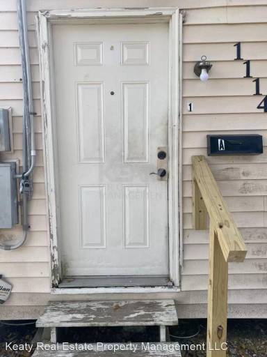 Main picture of 1114 S Avenue F