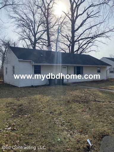 Main picture of 4911 Oliver St