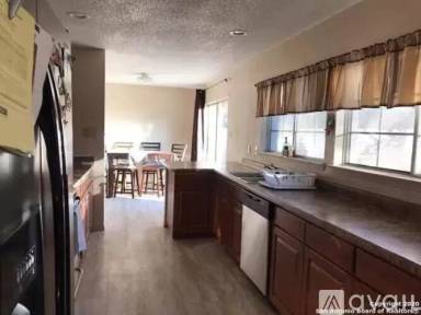 Main picture of 21506 Longwood
