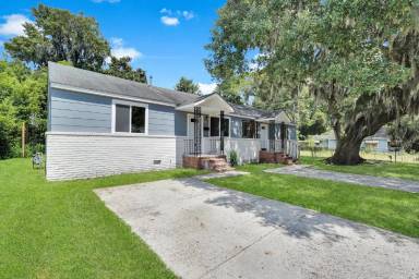 Main picture of 2130 Clars Ave