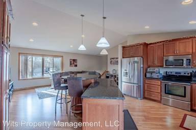 Main picture of 187 Bluestem Ave