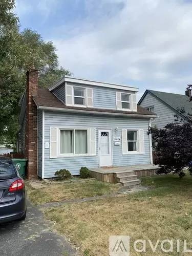 Main picture of 28824 Birchlawn St