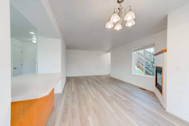Main picture of 1094 Longbow Ln