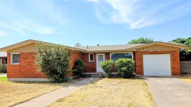Main picture of 2805 W Louisiana Ave