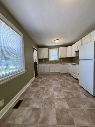 Main picture of 123 McGavock Pike