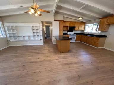 Main picture of 1828 Biscayne Way