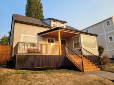 Main picture of 815 12th St