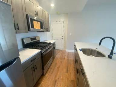 Main picture of 151 Crescent St