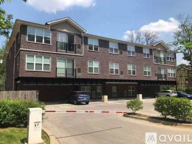 Main picture of 2242 Dundee Rd