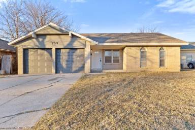 Main picture of 753 NW 1st St