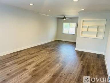 Main picture of 1645 Amberwood Dr