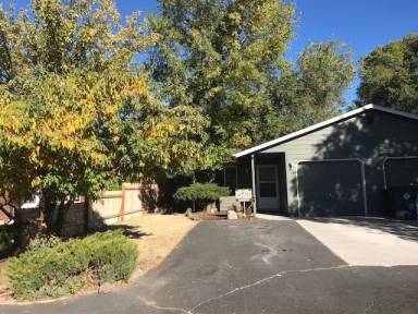 Main picture of 2536 38 23 St