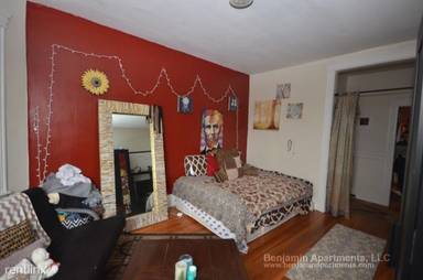 Main picture of 1350 Commonwealth Ave