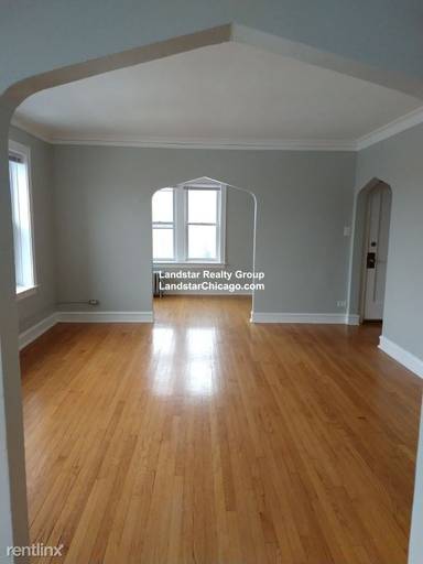 Main picture of 7556 N Claremont Ave