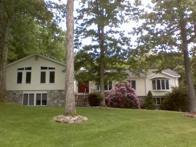 Main picture of 89 Cranbury Dr
