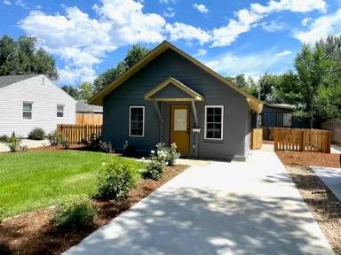 Main picture of 1030 Pratt St