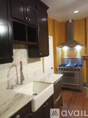 Main picture of 72 S Ohio Ave