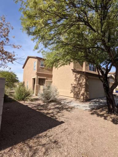 Main picture of 8445 N Avenida de la Bellota