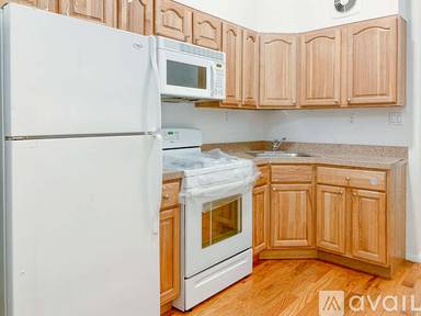 Main picture of 301 Stanhope St