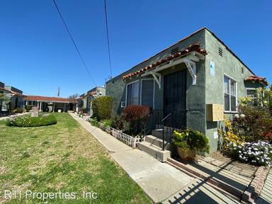 Main picture of 1025 W 120th St