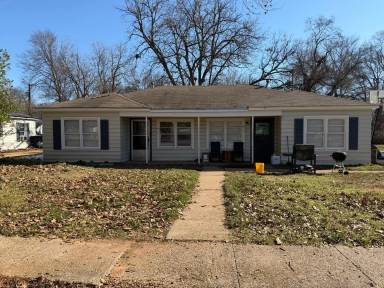 Main picture of 1346 Shamrock St