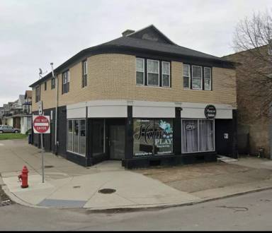 Main picture of 2533 Delaware Ave