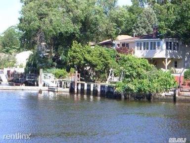 Main picture of 3056 Ann St