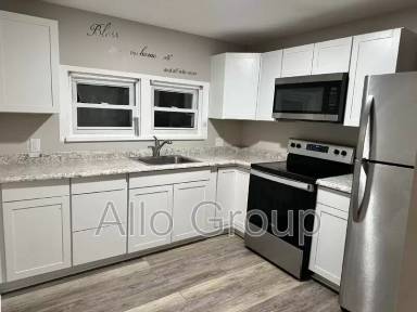 Main picture of 9878 Canterbury Rd