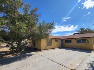 Main picture of 6355 W Twain Ave