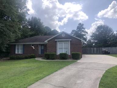 Main picture of 7517 Lloyd Rd