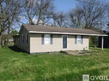 Main picture of 706 Speedway St