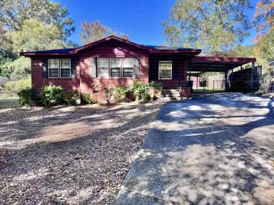 Main picture of 823 Crockett Dr