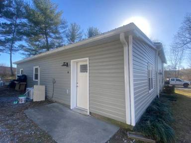 Main picture of 320 Woodfield Rd