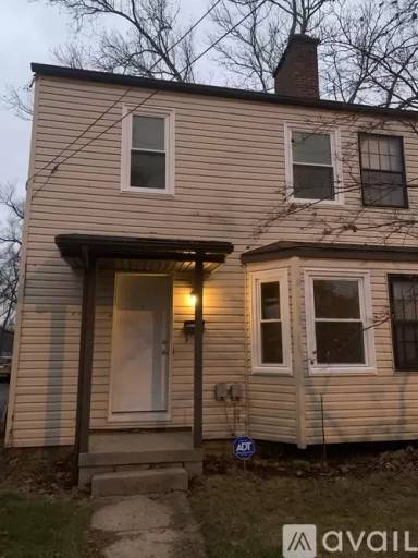 Main picture of 3099 E 5th Ave