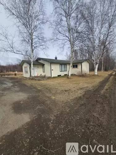 Main picture of 1701 E Fairview Loop
