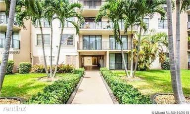 Main picture of 13020 SW 92nd Ave