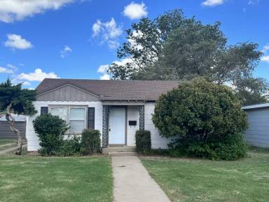 Main picture of 2708 41st St