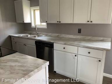 Main picture of 408 3rd Ave NW