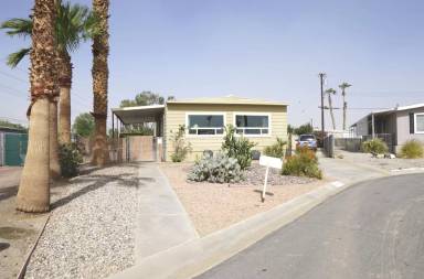 Main picture of 33121 Deane Cir
