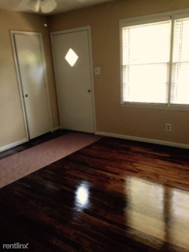 Main picture of 217 Grover Moore Pl