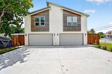 Main picture of 2330 Fairfax Dr