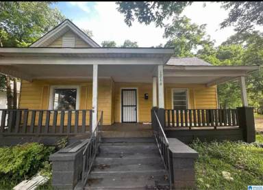 Main picture of 1216 1st Ave W