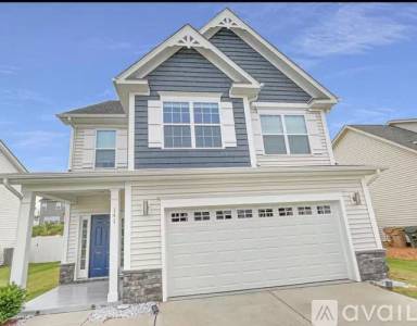 Main picture of 141 W Falcon Ct