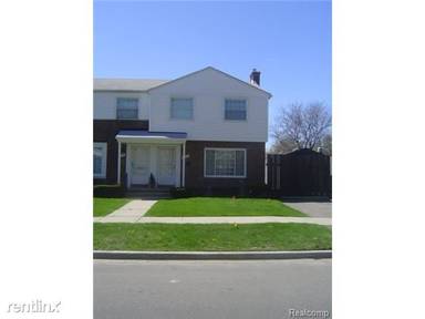 Main picture of 23300 Edsel Ford Ct